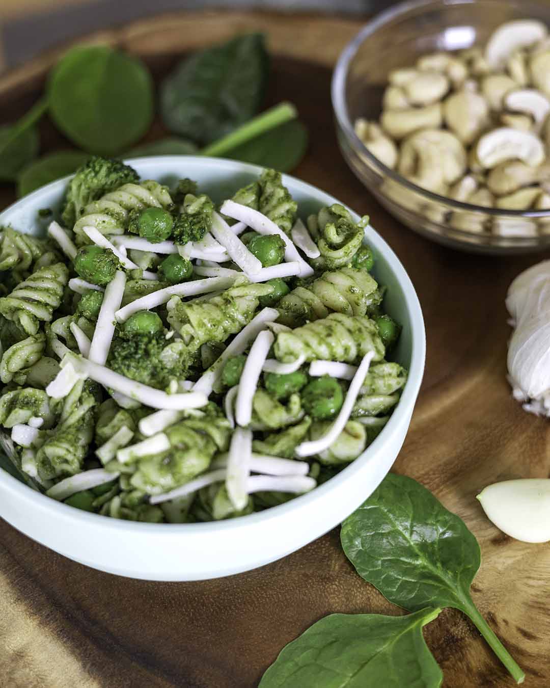 veggie pesto pasta with cheese