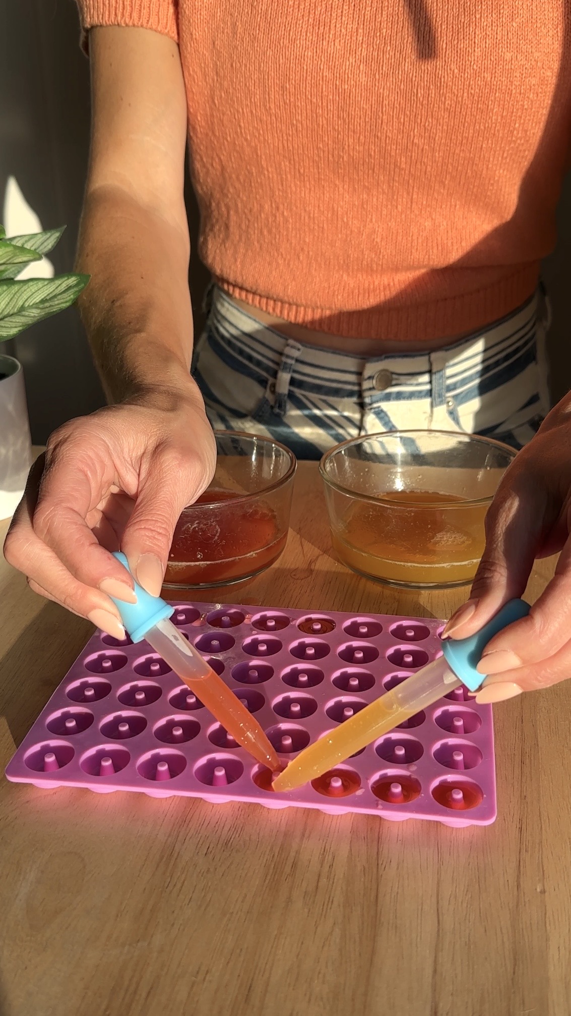 peach ring gummy mold